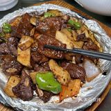 从江湖菜到传统川菜都能找到身影，吃上鲜活美味的菜肴