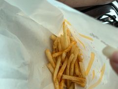 -麦当劳(杨林得来速店)