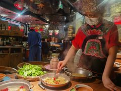 -吃饭皇帝大土家民族菜(正大广场店)
