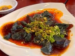 -鲁朗纳麦石锅鸡庄园