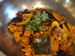 -拿渡麻辣香锅(世茂广场·工三店)
