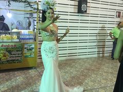 -金东尼人妖秀