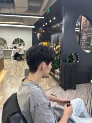 -奈川烫染Salon