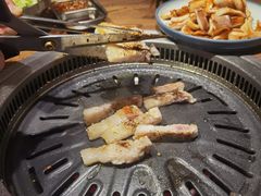 -明洞阿姨·韩式酱蟹烤肉·创意料理(三元桥店)