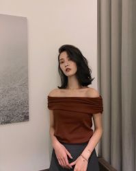 -变画·发型STUDIO