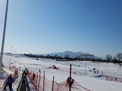 -华彬猛犸滑雪场