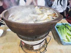 连州果园鸡-威邵鸡煲(西华路总店)