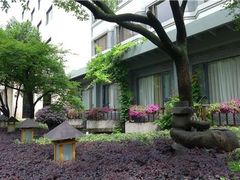 -杭州西湖艺联君亭酒店(黄龙体育中心地铁口店)