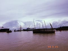 -洞里萨湖