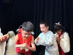 -猴有戏教育戏剧·音乐剧·主持口才·演讲朗诵辩论(环球港华师大校区)