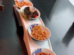 -凤凰湘语·平价海鲜餐厅(浦东旗舰店)