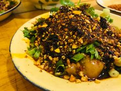-拈签一笑黄牛肉辣卤串串