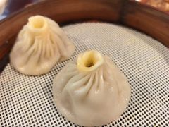 蟹黄小笼包-老淮城·长鱼面(河下古镇店)