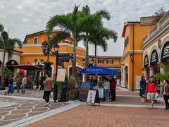 -佛罗伦萨小镇广佛名品奥特莱斯(疏港路店)