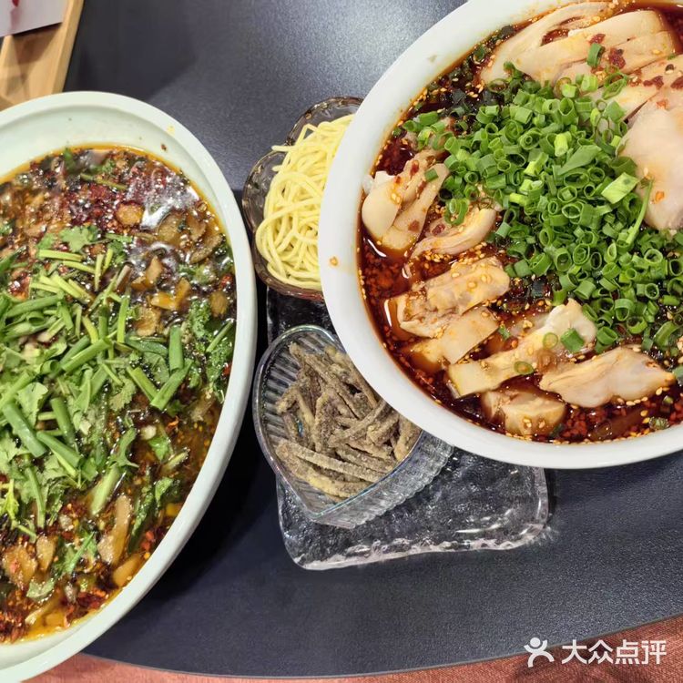 乐山必吃我愿称之为乐山菜天花板