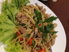 -Neary Khmer Restaurant