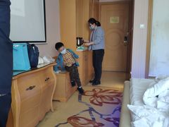 -维也纳酒店(广州南站汉溪长隆地铁站景区店)