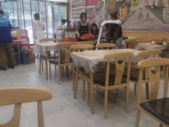 大堂-江城燕子大排档(江汉路步行街店)