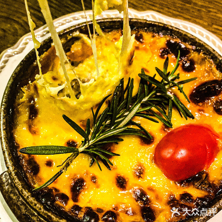 好时镇美式烤肉嘉兴西餐厅天花板