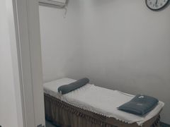 -龙脊堂龙氏推拿 整脊(陆家浜店)
