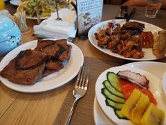 -齐河孔雀王温泉酒店·金孔雀自助百汇