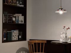 -Café Monson