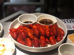 龙巢原味小龙虾-龙巢盱眙龙虾·牛蛙·烧烤宵夜(八卦岭店)
