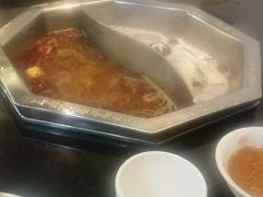 -重庆德庄火锅(体育中心店)