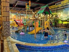 -泉城欧乐堡戏水湾艺术养生温泉