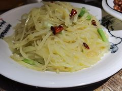 酸辣土豆丝-巷儿里餐厅·杭帮菜(信义坊店)
