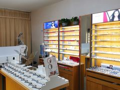 -优医视平价眼镜蔡司依视路折扣工厂店(十里堡店)