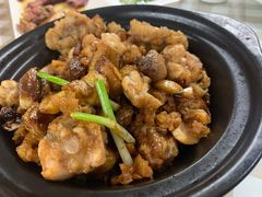 啫啫砂锅牛蛙-新大咀港式茶餐厅(宝山万达店)