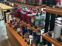 零售区-星巴克臻选(成都环球乐天店)