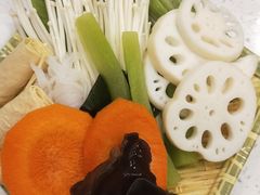 -三江源活鱼现烤(维多利摩尔城店)