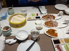 -皇城根·鲁菜济南菜·吊炉烤鸭·炒鸡鱼头(济南旗舰店)