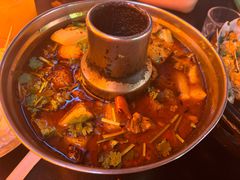 -何师烧烤Pro ·江湖川菜·小龙虾·精酿(太古里旗舰店)
