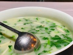 杨梅鳕鱼球-柳莺湖上·湖景餐厅·江南菜(西湖店)