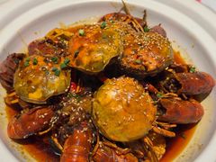 -肥肥虾庄·金牌油焖大虾(汉街SKP店)