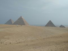-吉萨金字塔群
