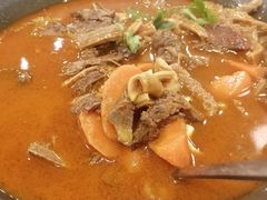 -霄汉牛三鲜湖北砂锅菜(万松园2店)