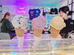 -Dooley's Premium Ice Cream