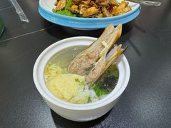 -小红鲸·海鲜餐厅(轸大路店)