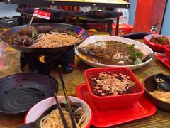 -老闵田螺馆·南昌特色小炒(梦时代店)