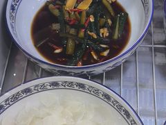 -屯老二农家铁锅炖·行业领军者(梅江店)