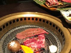 -山川小町·极番烧肉(新地假日广场店)
