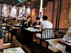 大堂-江边城外烤全鱼(世茂广场店)