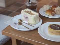 -DOUBLE HAPPINESS 双喜面包咖啡