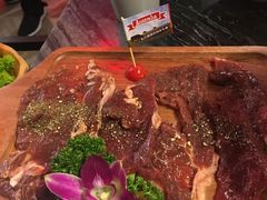 -热火朝天鲜切牛肉火锅(南强街巷店)