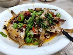 干烧耗儿鱼-洪霞餐馆