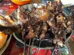 -烤肉小伙烤肉店